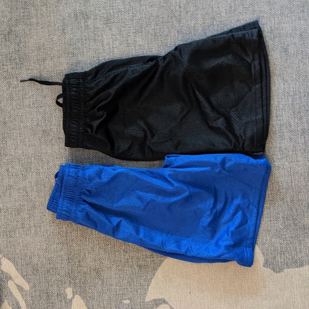 Xersion boys size medium basketball shorts